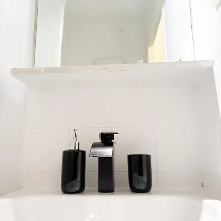 Duplex 4 Pers - 15 Min De - Rer A 5 Min Appartamento